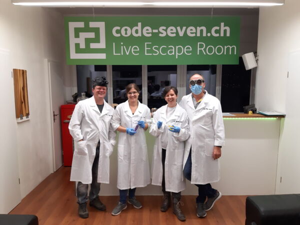 Die Gruppe Flückis hat den Live Escape Room erfolgreich geschafft