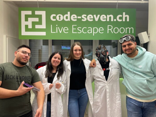 Die Gruppe Zirkusverein hat den Live Escape Room erfolgreich geschafft