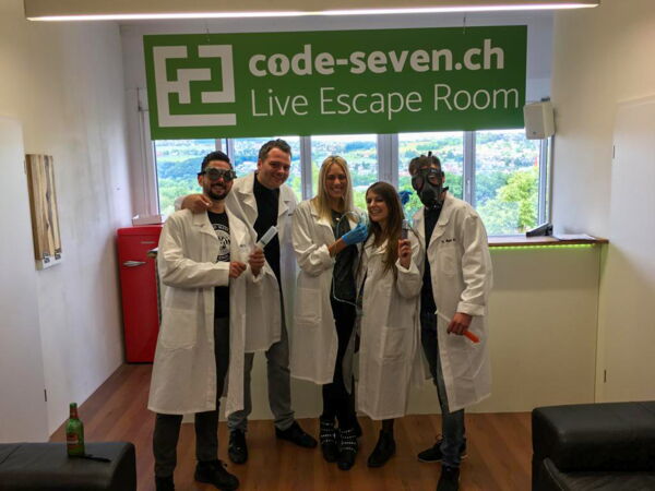 Die Gruppe Knackerbande hat den Live Escape Room erfolgreich geschafft