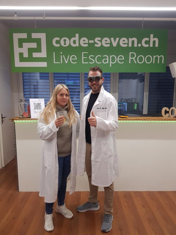 Die Gruppe K.I.Z. hat den Live Escape Room erfolgreich geschafft