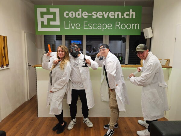 Die Gruppe Gumiballbande hat den Live Escape Room erfolgreich geschafft