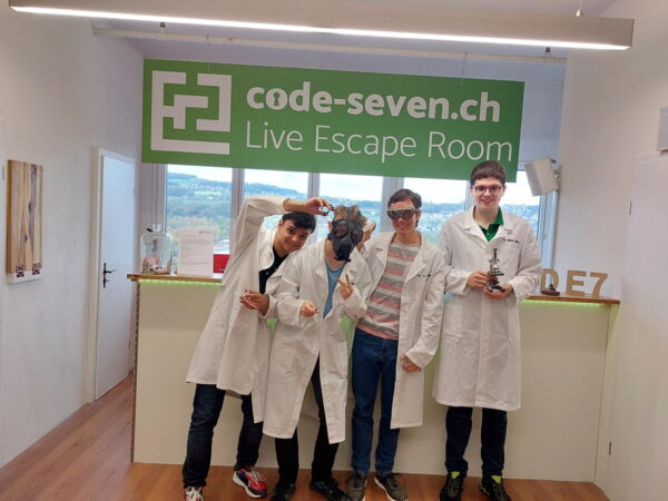 Die Gruppe Schubidu hat den Live Escape Room erfolgreich geschafft